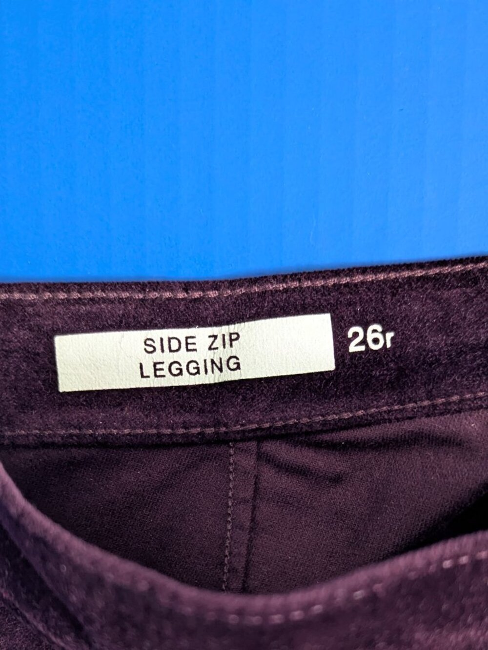 GAP Burgundy Velvet Side Zip Leggings Size 26R - Picture 5 of 7